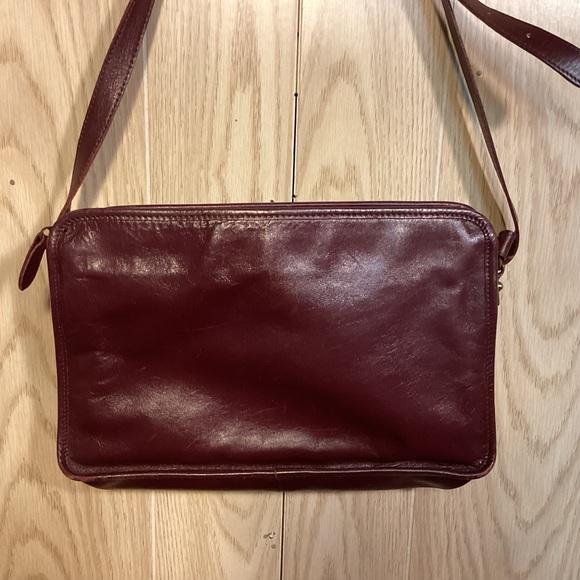 Vintage Phillippe Burgundy shoulder bag purse - Picture 3 of 13
